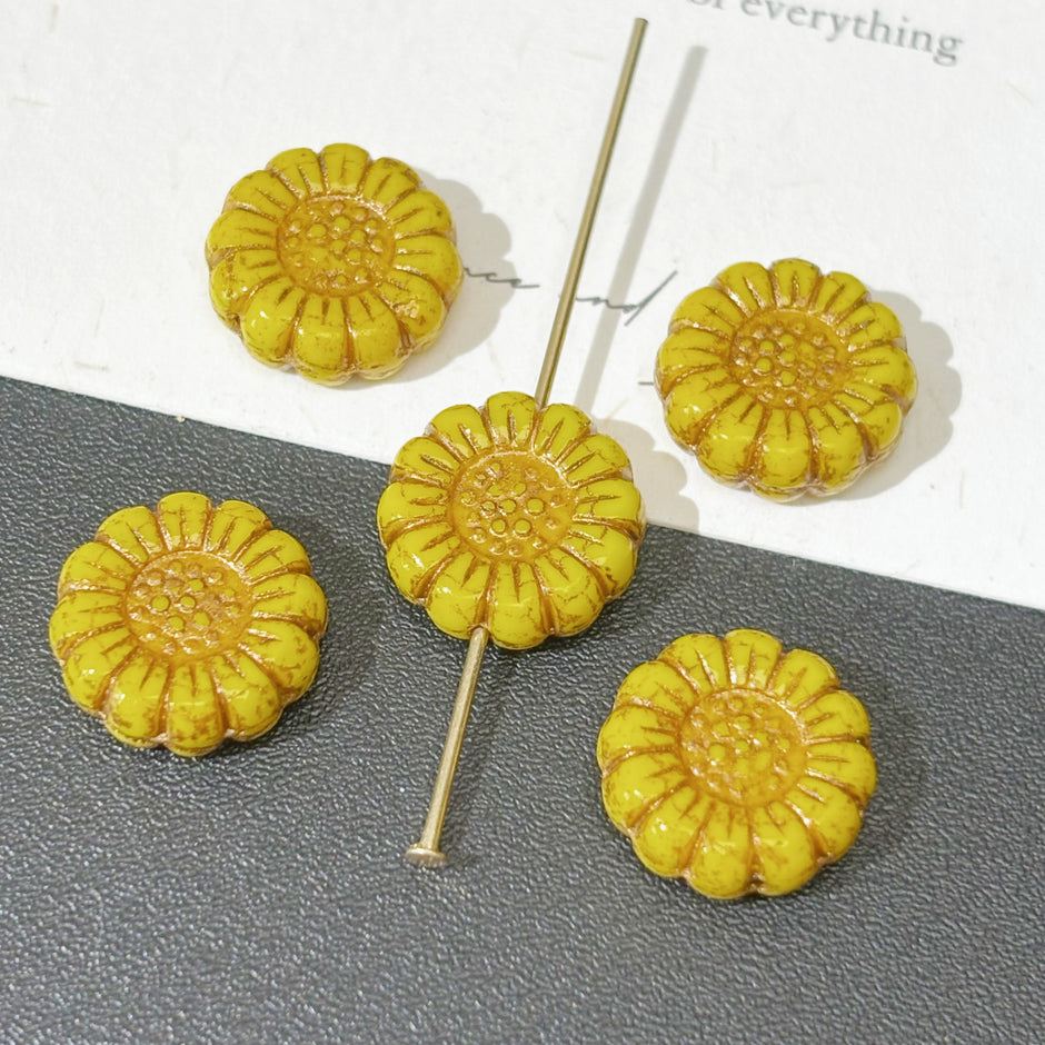 13mm Czech Glass Sunflower Coin Beads - Floral Round Loose Beads for DIY Bracelets & Necklaces