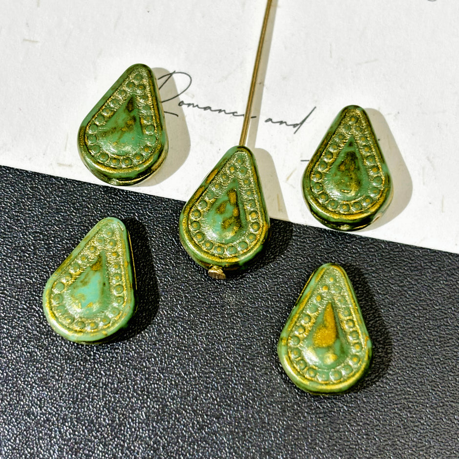 14x10mm Czech Glass Flat Teardrop Beads - Vintage Lace