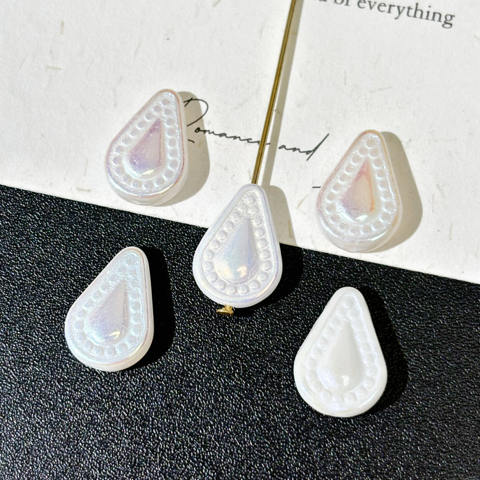 14x10mm Czech Glass Flat Teardrop Beads - Vintage Lace