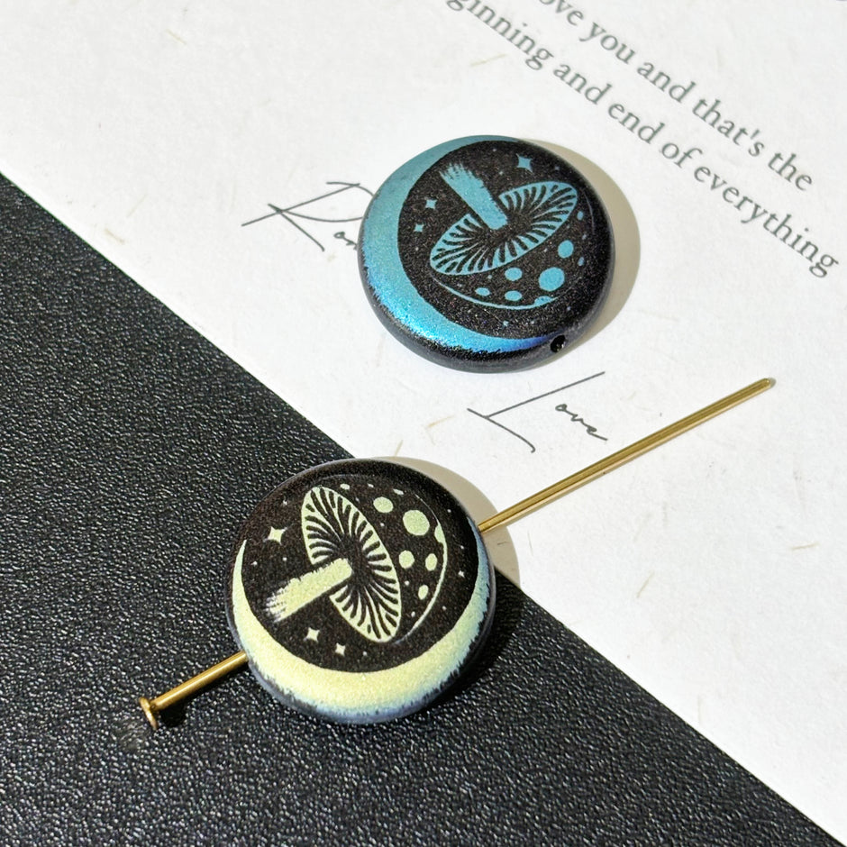 17mm Czech Glass Laser-Etched Mushroom Coin Beads 1pc