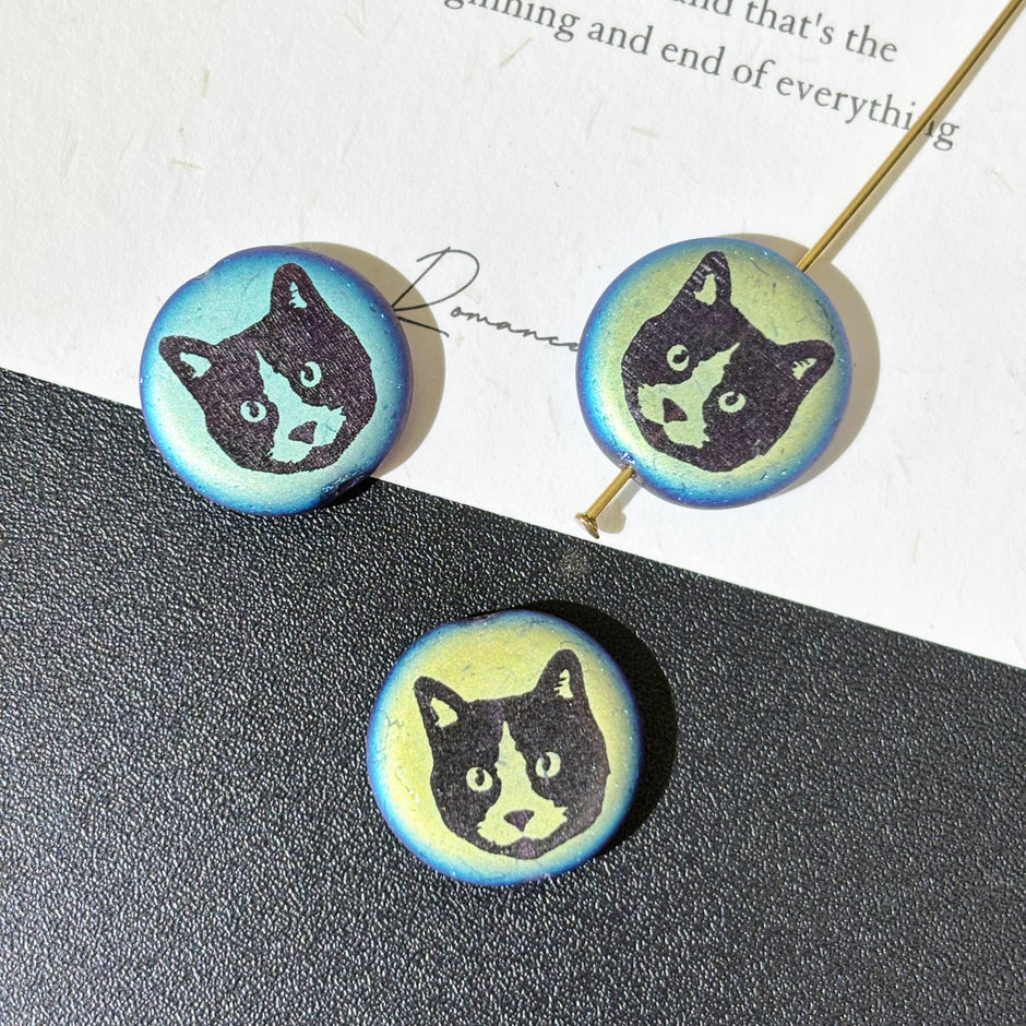 17mm Laser-Etched Cat Head Czech Glass Beads 1pc- Iridescent AB Finish Loose Focal Beads for DIY Jewelry & Necklaces