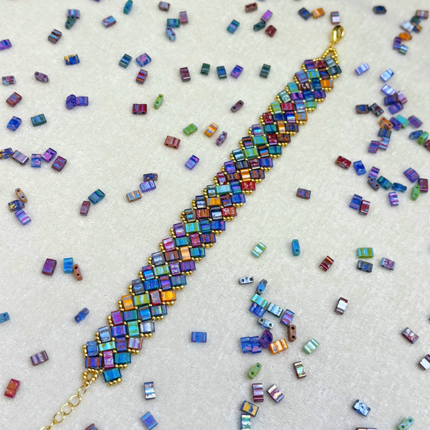 (K3) Picasso Half Tila Beading Kit - 2×5mm Iridescent Tile & TOHO Seed Bead Weave