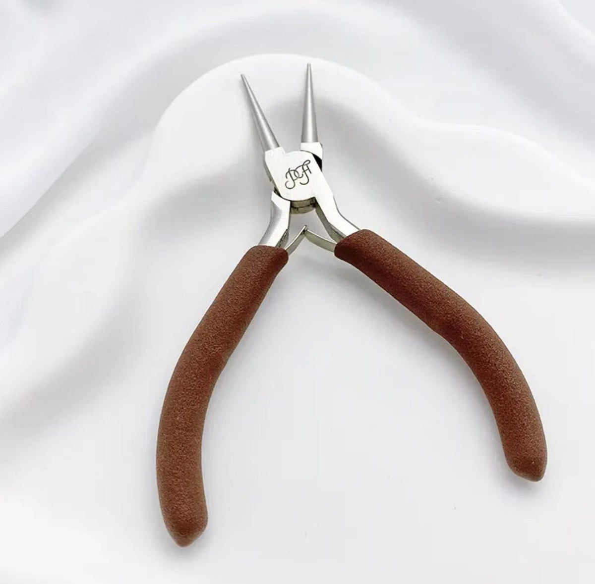 (B7) High-end Carbon Steel Pliers