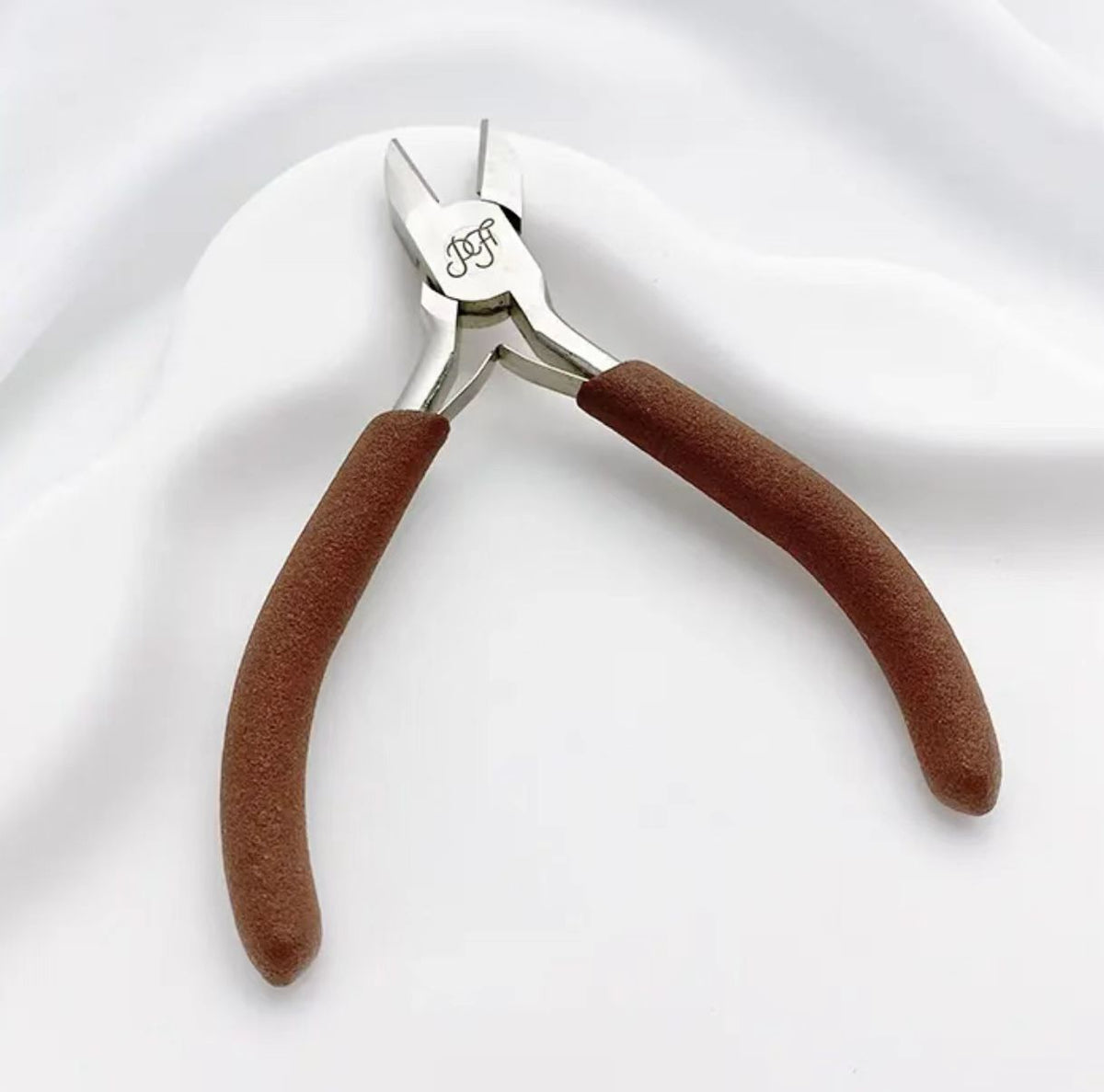 (B7) High-end Carbon Steel Pliers