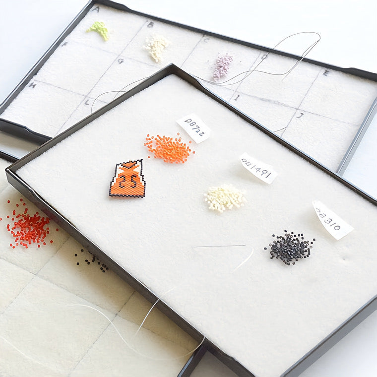 (B9) Japanese MIYUKI beading mat and plate