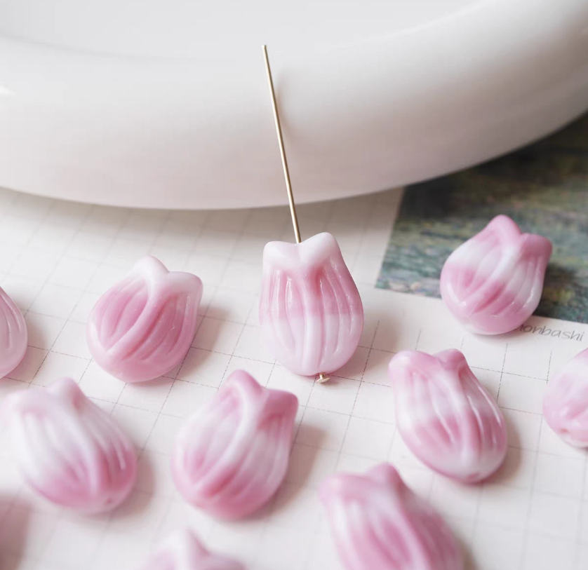 16x11mm Czech Glass Tulip Flower Beads - Pink & White
