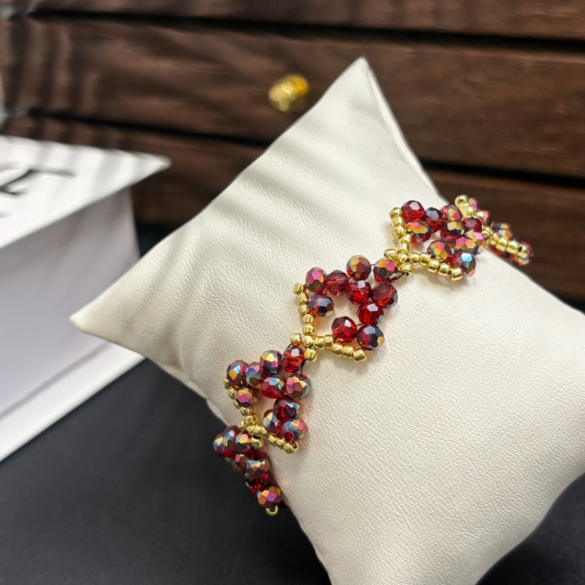(N9）Minimalist Red Gold Czech Glass Bracelet