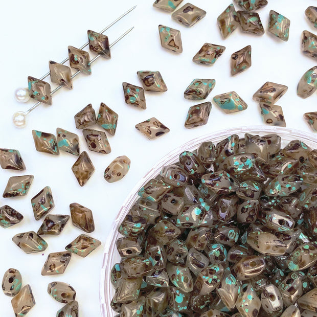 (P11) 2-hole Diamond-Duo Glass Beads For Jewelry Making