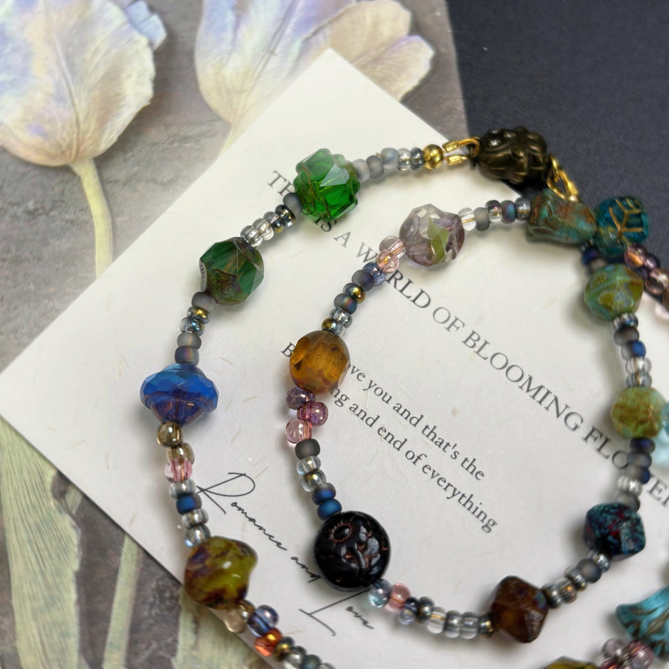 (N22) Czech Glass Magritte Flower Pendant  Necklace Handmade