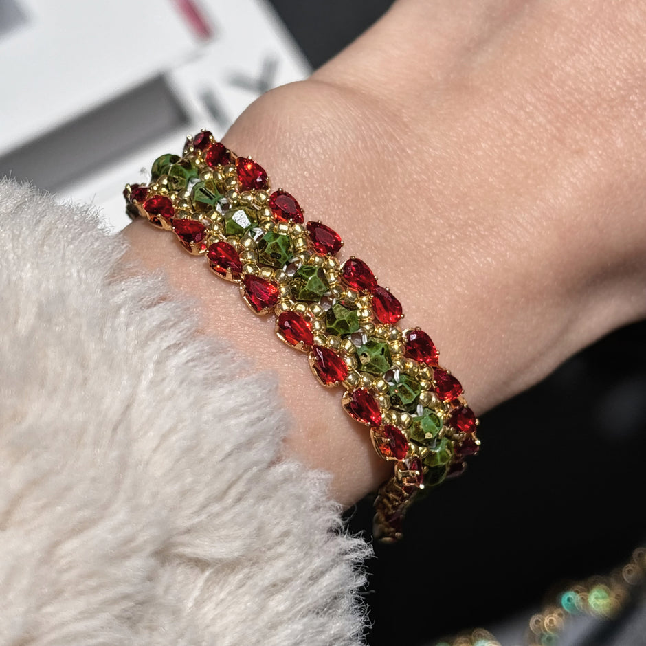 Teardrop Lattice - Artisan Picasso Bicone Red Zircon Bracelet (TOHO Seed Bead & Magnetic Clasp)