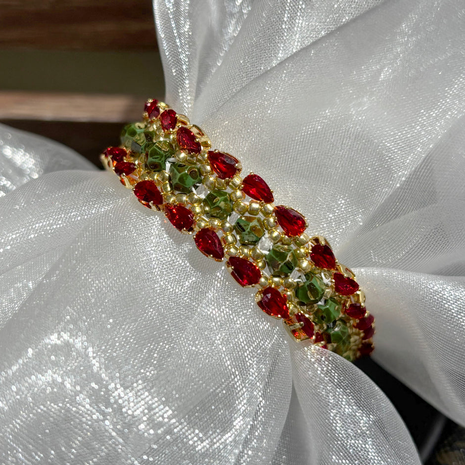 Teardrop Lattice - Artisan Picasso Bicone Red Zircon Bracelet (TOHO Seed Bead & Magnetic Clasp)